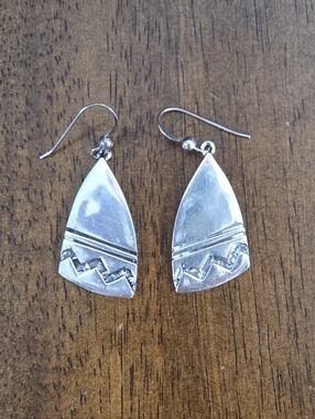 Vintage Temè Native American Geometric Sterling Silver Teardrop Earrings